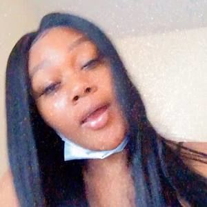 Meet your Posher, Willisha